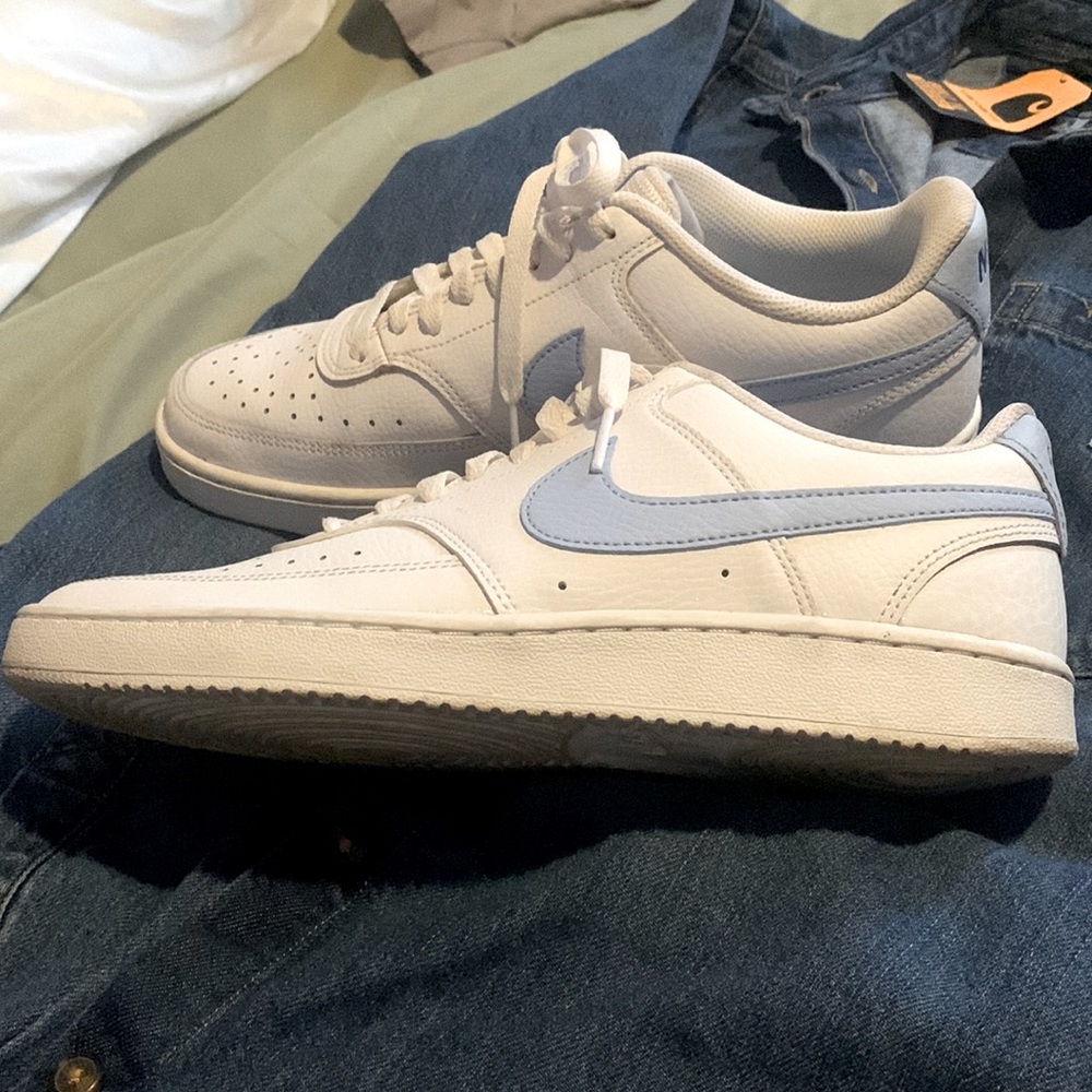 Nike Airforces White and Purple Logo